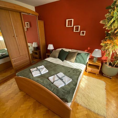 Villa Przytulny Dom Pod Jabloniami Przy Targach Kielce Exterior foto